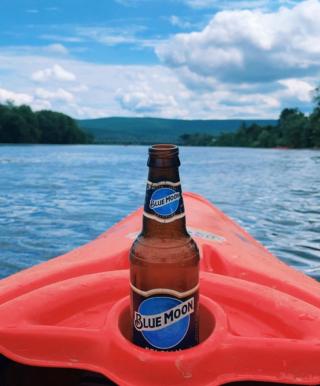 This weekend is already going places.

📸: @made_in_ukrain_